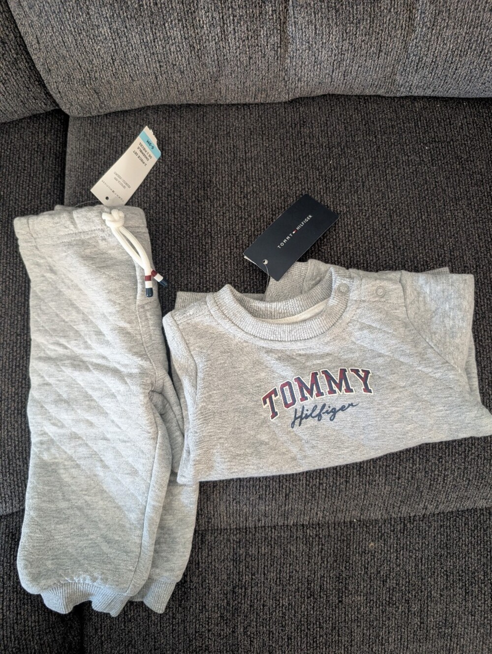 Tommy Hilfiger Kids' Light Gray Quilted Pajama Set with Logo ( 6-9 Months )